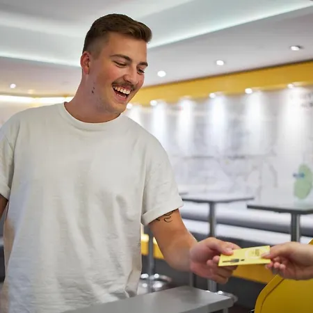 Buddy Hotel